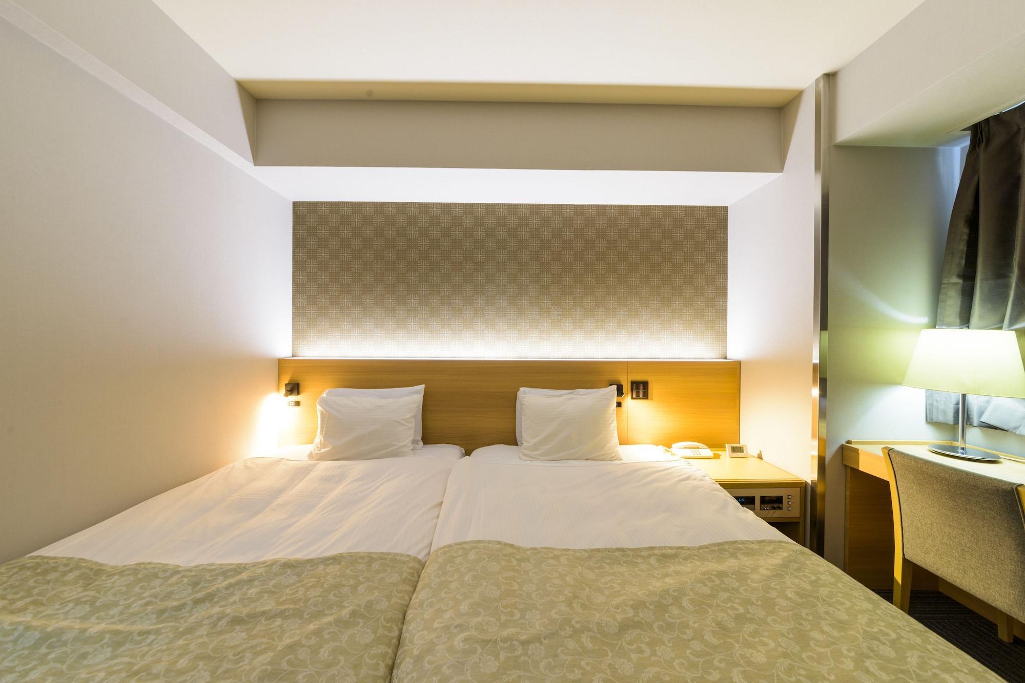 Surestay Plus Hotel By Best Western Shin-Osaka Esterno foto