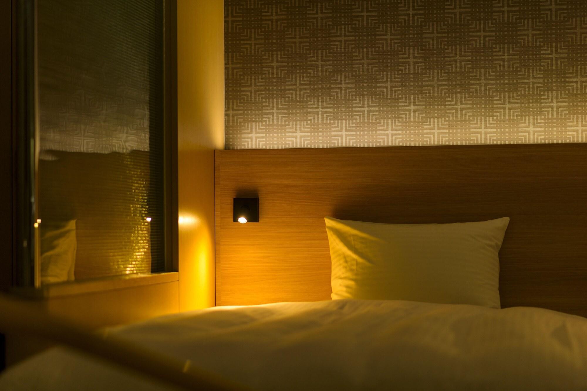 Surestay Plus Hotel By Best Western Shin-Osaka Esterno foto