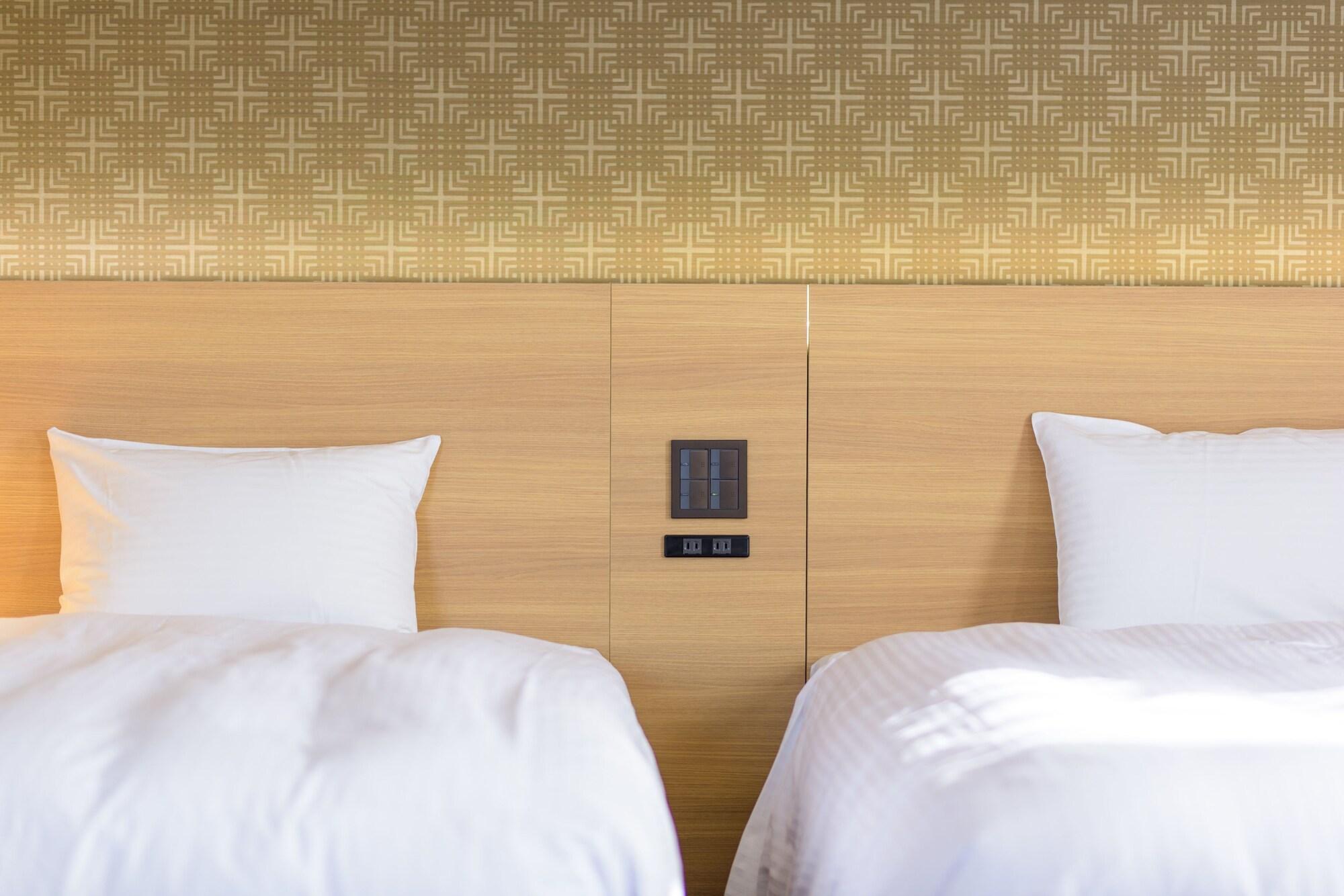 Surestay Plus Hotel By Best Western Shin-Osaka Esterno foto